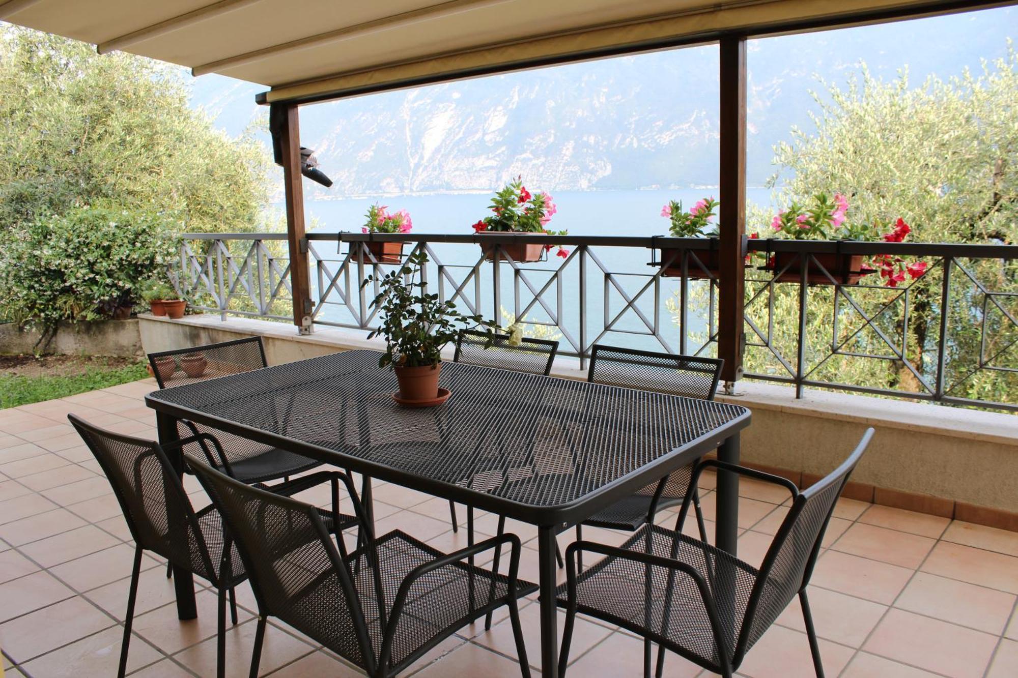 La Casa Sul Lago Apartments - Olive Tree Apartment Limone sul Garda Eksteriør billede